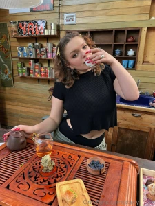 How i became a tea master one evening i stumbled into a tiny tea part 1