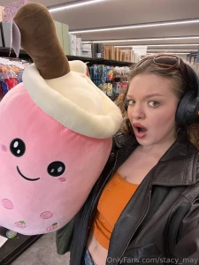 Just here to show you the softest cutest plush toy and a little bit