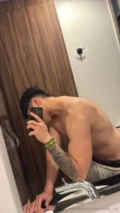 No hace falta mostrarlo todo para que te imagines lo que viene despu s