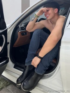 Te aguantarias las ganas o terminarias cogiendome en el carro