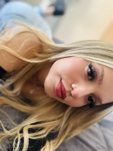 Prefer s acabarme en la carita o que te la tome toda