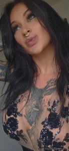 I m why your screen s sticky