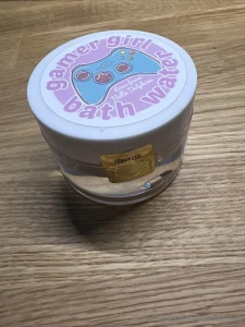 Yall want me to sell smth like this