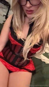 I looked so good after my performance last night i bet you wanna see part 2