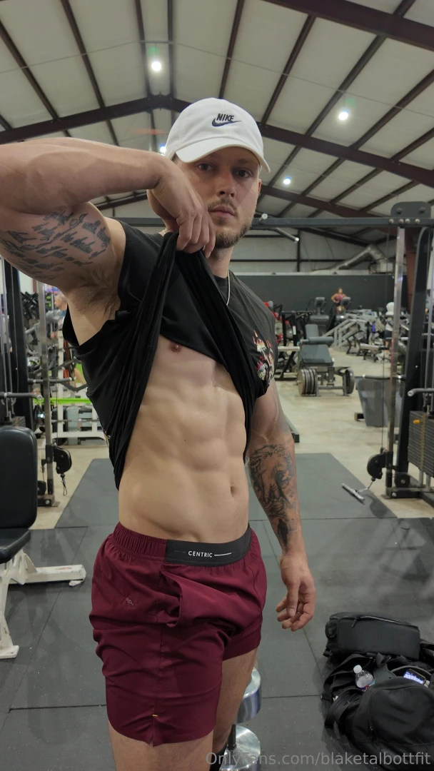 Late night lifts just hit different 