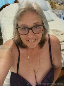 You address me as mommy i might let you touch part 1