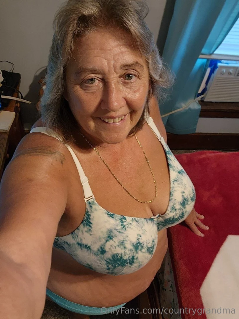 Hey hunny what do you want to see mommy do part 62 