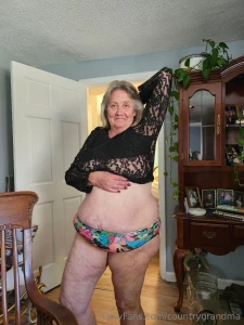 This ass likes nature almost as much as attention part 1