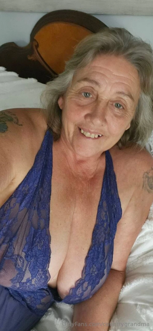 Spilling out just for you think you can handle them 