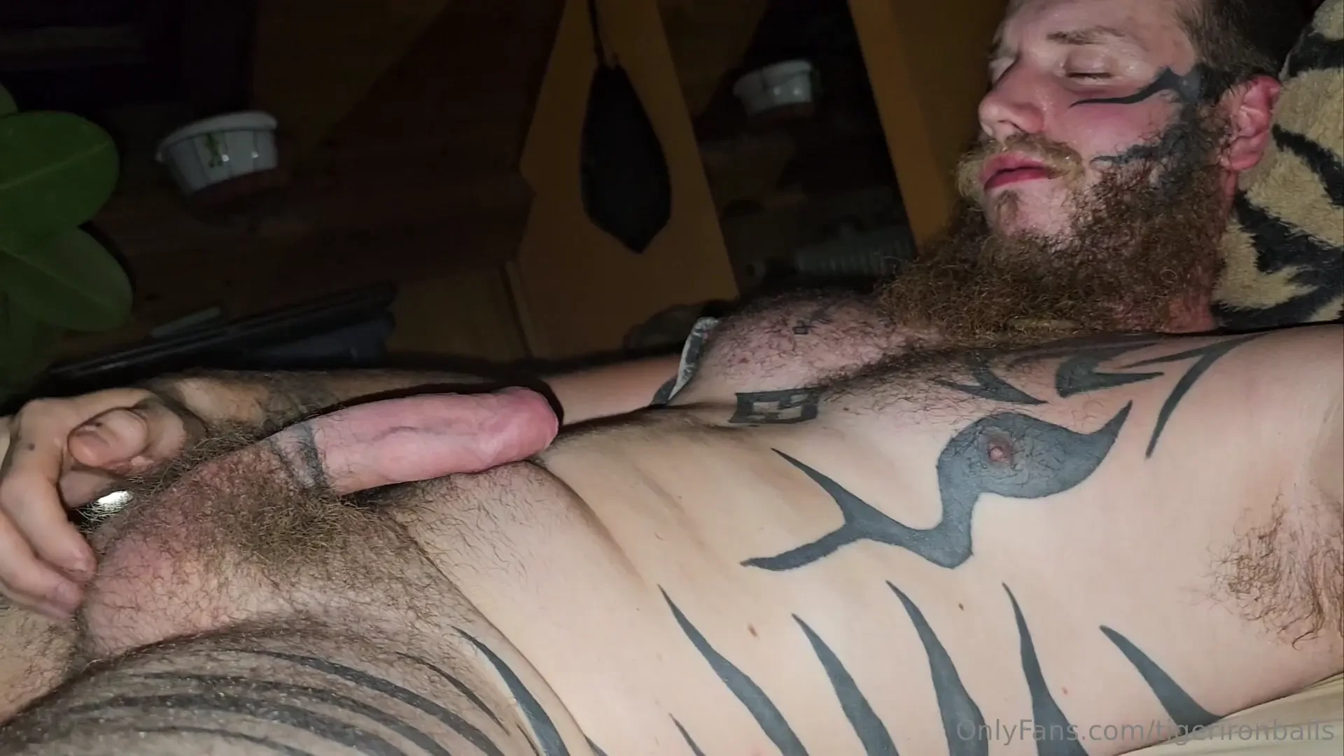 Sweat and loads of cum watch how productive i m with my huge penis 