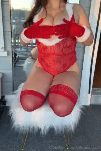 Twas a long long christmas day but of course i wouldn t end the night