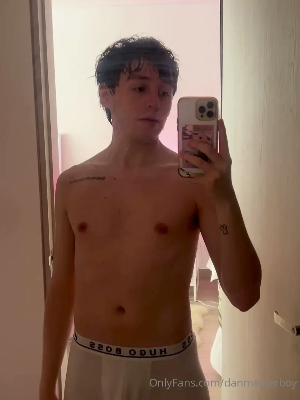 Woke up horny as fuck this morning with a huge boner wanna come suck part 1 