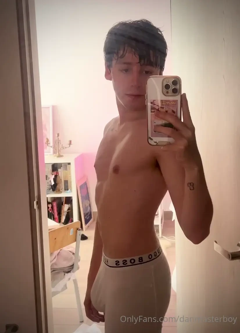 Woke up horny as fuck this morning with a huge boner wanna come suck 