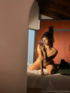 No me digas m s nada es tarde don t tell me anything else it s late