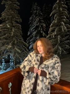 Do you read between the lines or between the looks