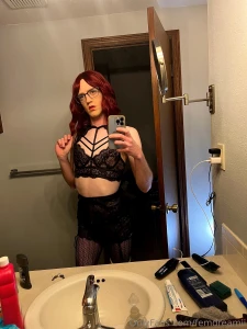 Goodmorning from your favorite whore this is what i look like when you