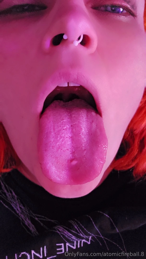 I got a little weird with it i fucked my pussy was a brush and showed part 2 