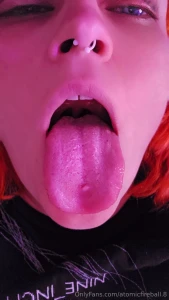 I got a little weird with it i fucked my pussy was a brush and showed part 2