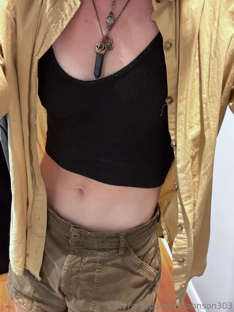 Needs tummy kisses 