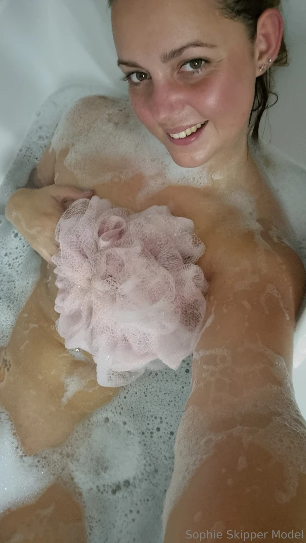 Super sexy bubble bath my sexiest ever bubble bath video you ll enjoy 