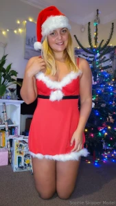 Happy christmas everyone i was feeling quite sexy whilst taking this