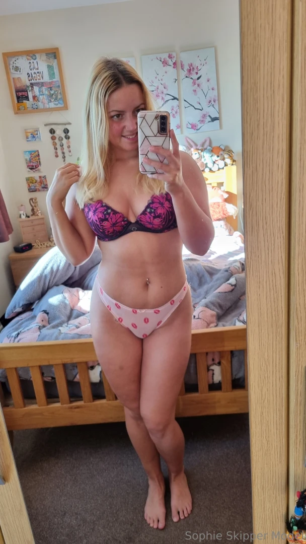 Please excuse the unmade bed but this is the first time i ve felt 