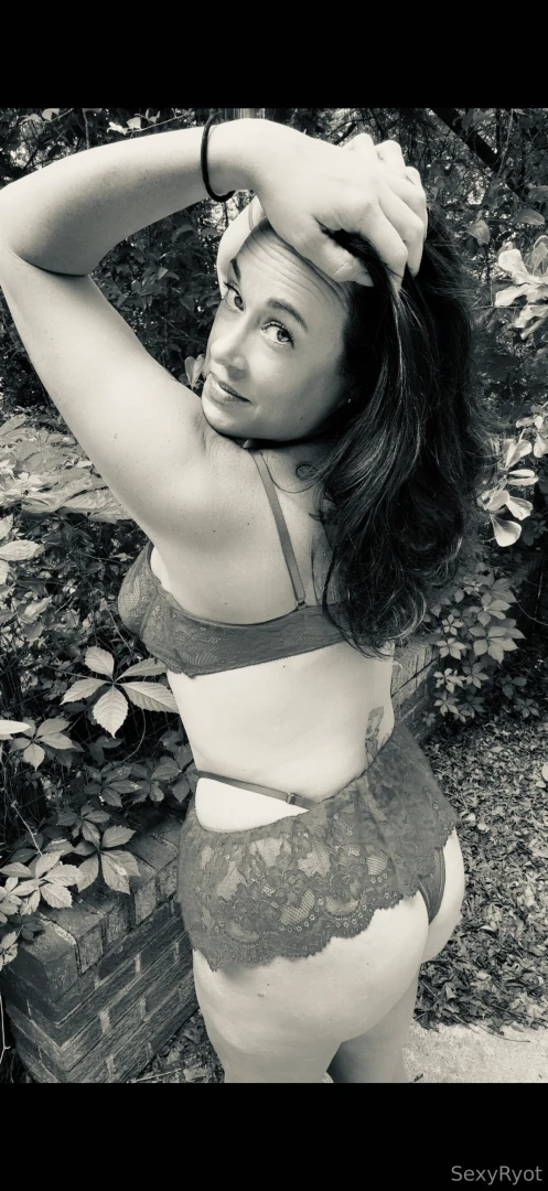 I wear red to warn you but most of y all like danger anyway vip is part 1 