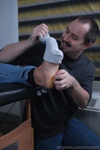 Seagerofficial tickling gallery part 6
