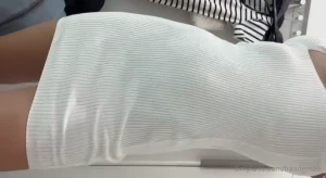 Vuoi vedere sotto la gonna