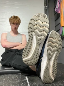 Just finished working out and my feet stink