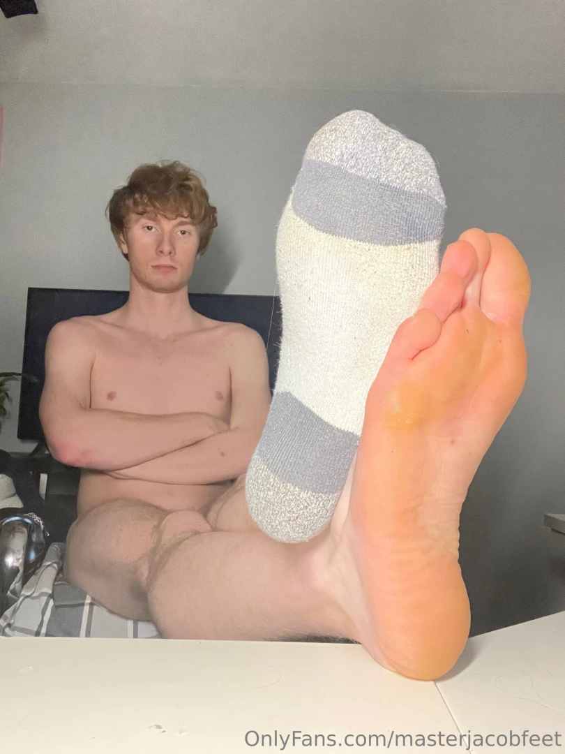The perfect foot reveal for you to start gooning to part 3 