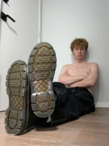 My feet were extra stinky and sweaty in these work boots today i know