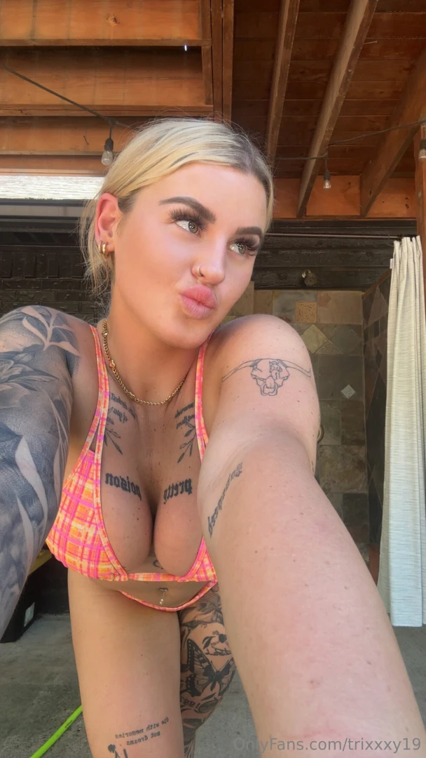 Ummmm where s my kisses 