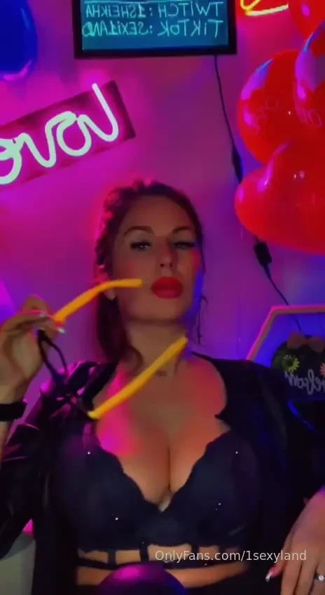 I begin to give you happiness here my friends happy valentine s day 