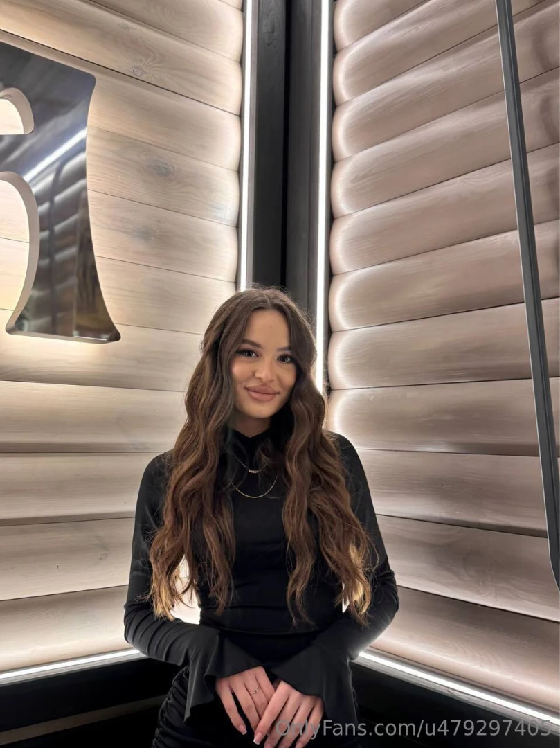 Hey i m leila it s my first day on onlyfans and to be honest i m a 