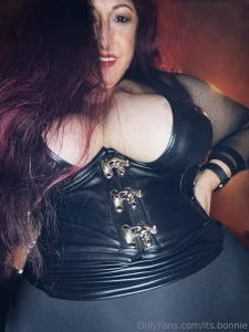 Do you want me to be your sexy teacher or would you rather call me