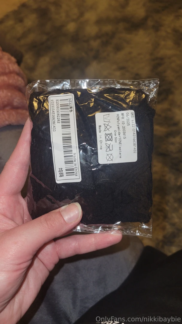 Part of my outfit came today ahhhhhhh i cant wait to show yall 