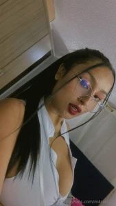 Me la echas en las tetas part 4