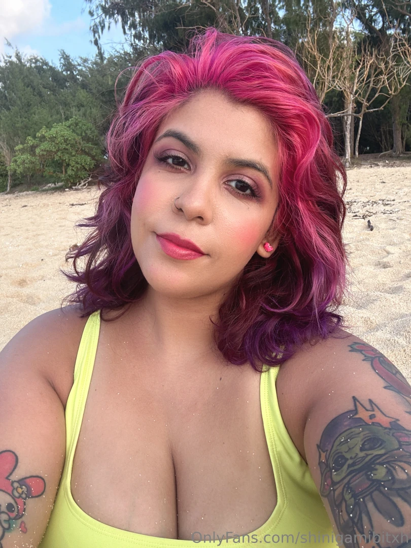 Plenty of more photosets and content coming your way 