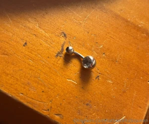 Some of you may know me for my pussy piercing but i have decided to