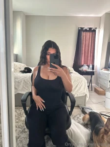 Imagine ur dick stuck between them lol part 1