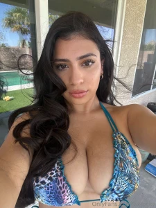 We both need to get naked in private rn