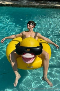 Chillin on my duckie
