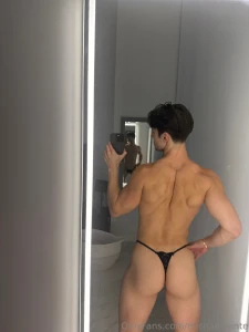 This girl left her thong after blowing her back out wish she was down