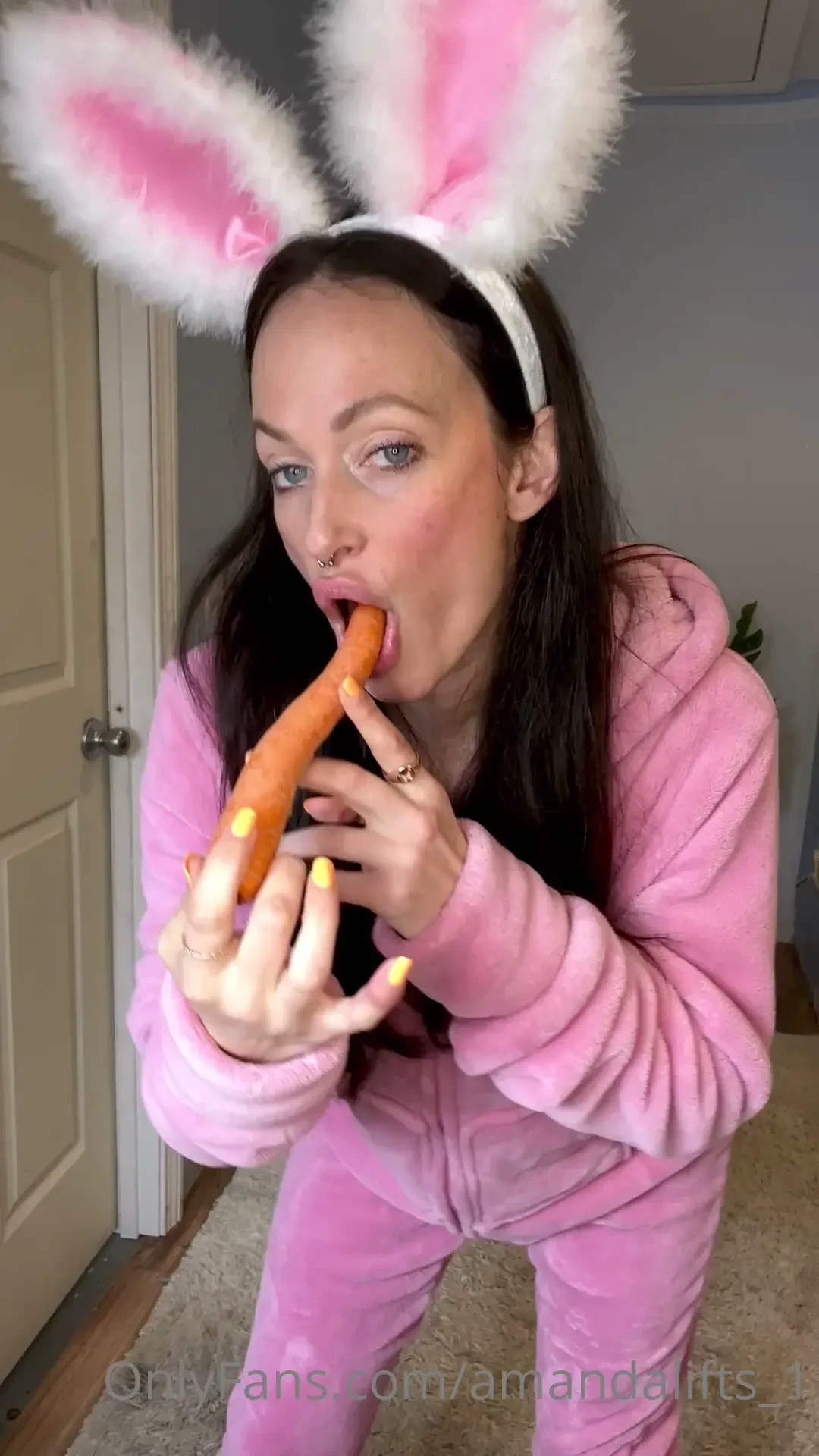 Happy easter after i spend my day doing family stuff you best believe 