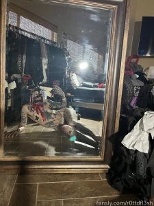 Do u like me in a mask or do u like seeing my pretty face part 1