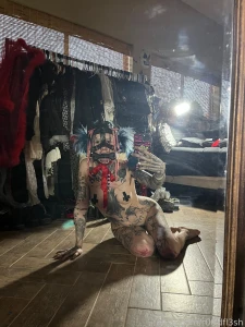 Do u like me in a mask or do u like seeing my pretty face part 17