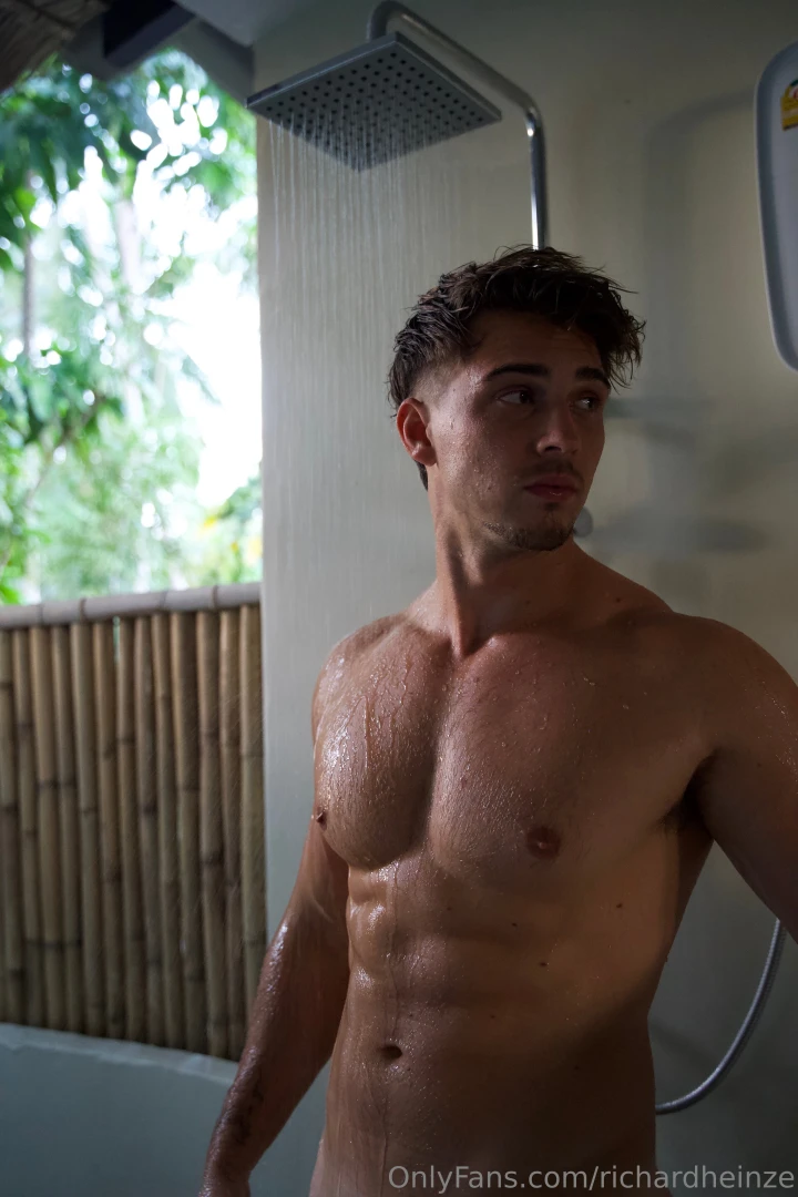 U like it dripping wet dont u 