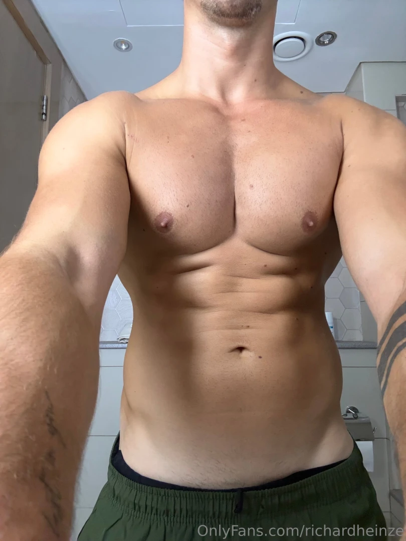 Post-gym pump how do you like this pov i m kinda loving how everything 