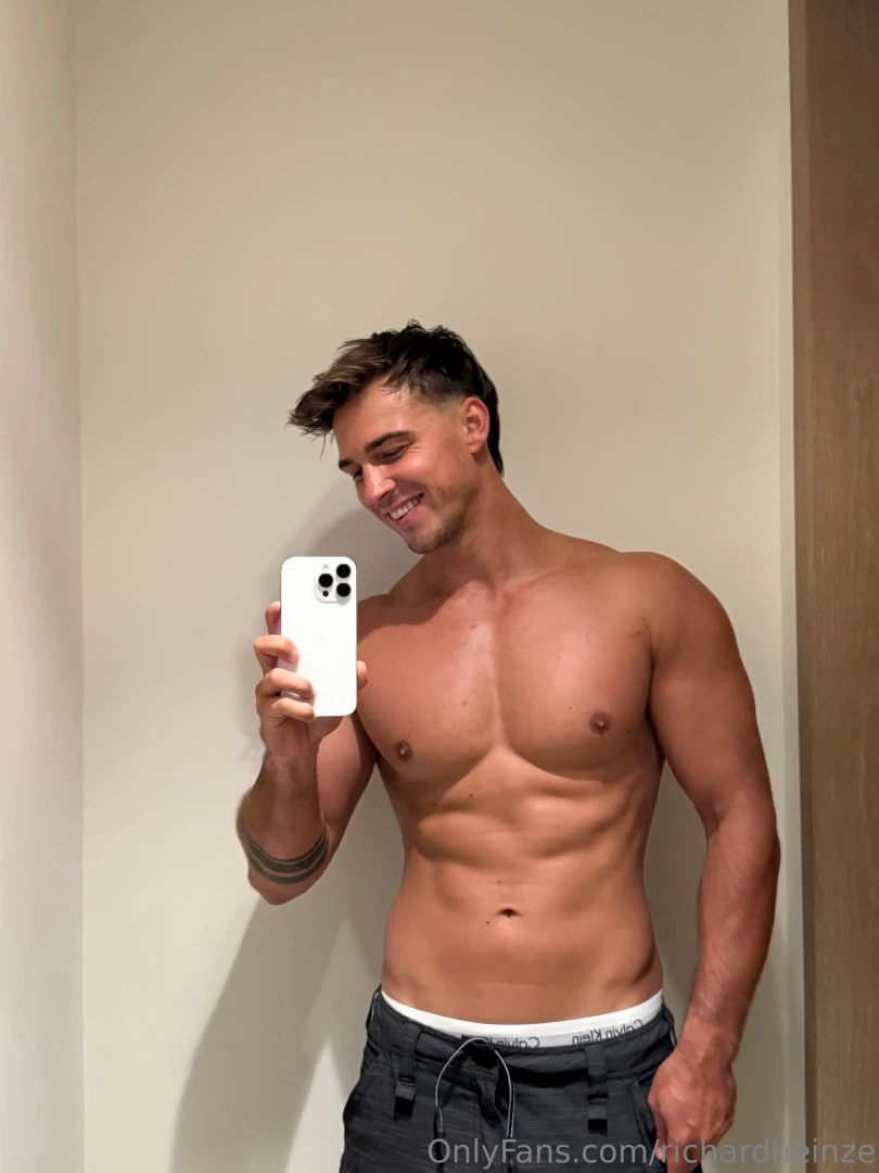 I know you don t see me smiling like this every day must be from 